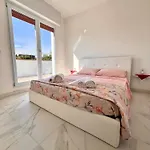 Апартаменты Luxury House